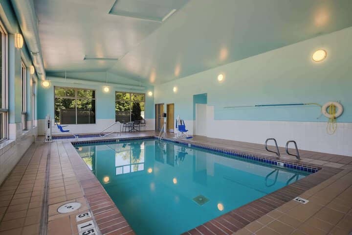 Pool 20 of 26